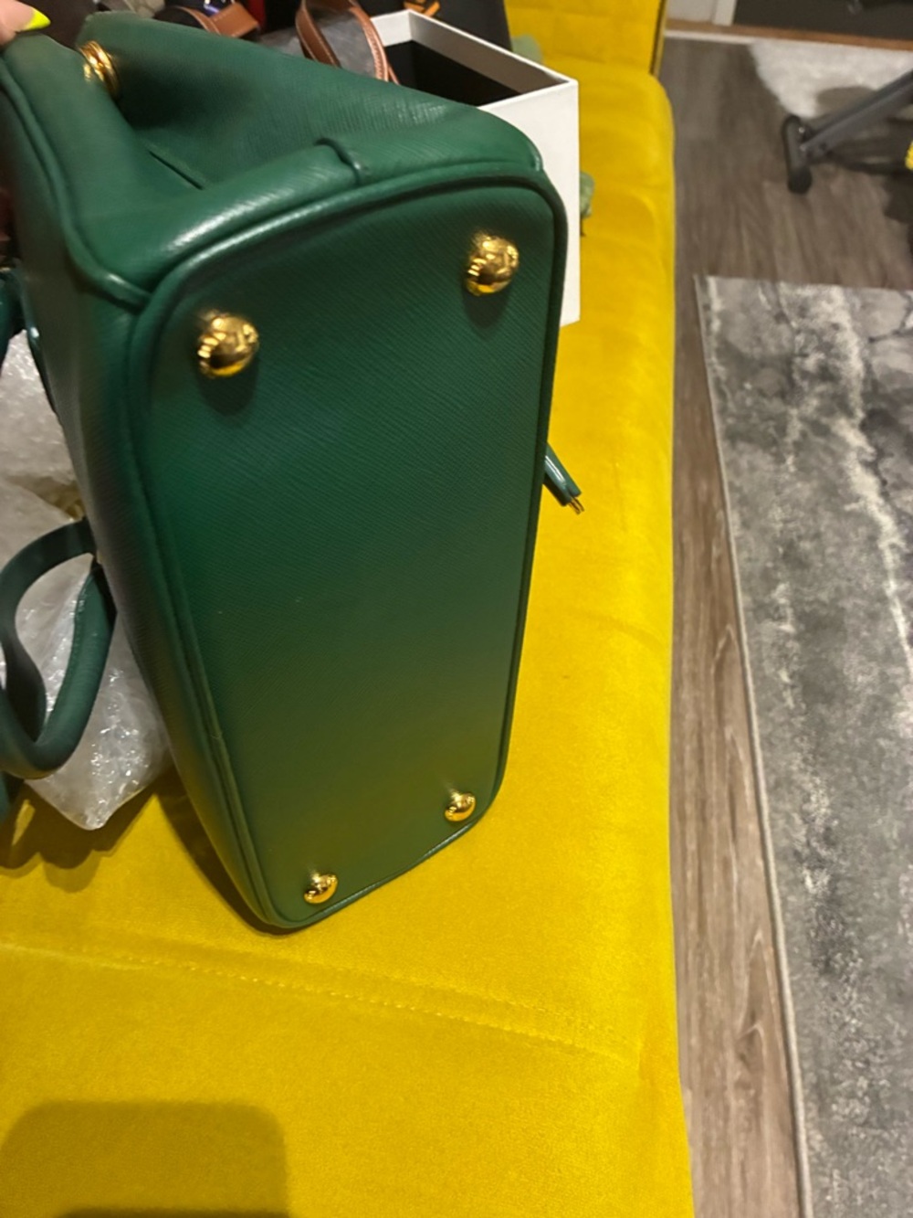 New w/o tags Prada Dark Green Saffiano Leather Satchel with Gold Hardware - Picture 4 of 4